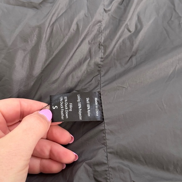 Men's Moosejaw Down Puffer Vest - Picture 6 of 8